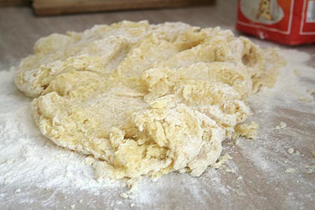 Wyrabiamy ciasto na knedle